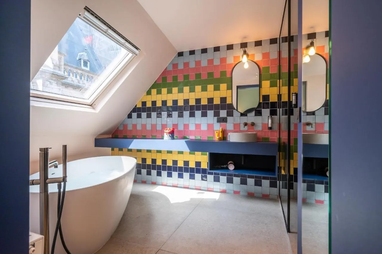 P6 Antwerp Otel