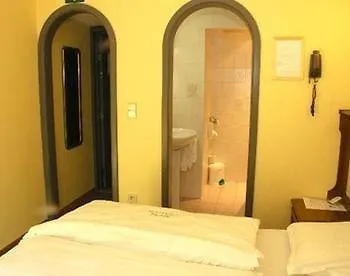 P6 Antwerp Hotel 3*,  Bélgica